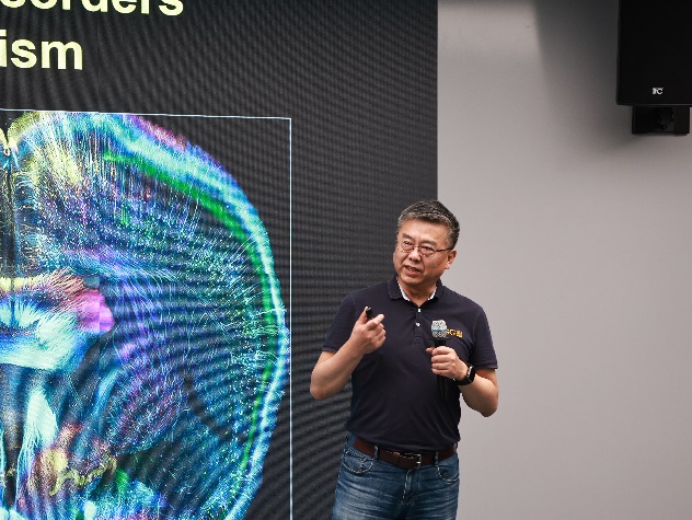 浙江大学许执恒教授揭示脑疾病发病机制：从小头畸形到自闭症